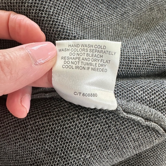 Taylor Gray & Black Sweater Dress - Picture 5 of 8